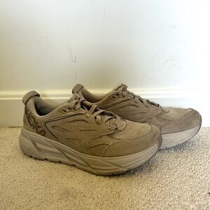 HOKA One One Clifton Suede
